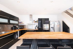 Photo 13- click for photo gallery